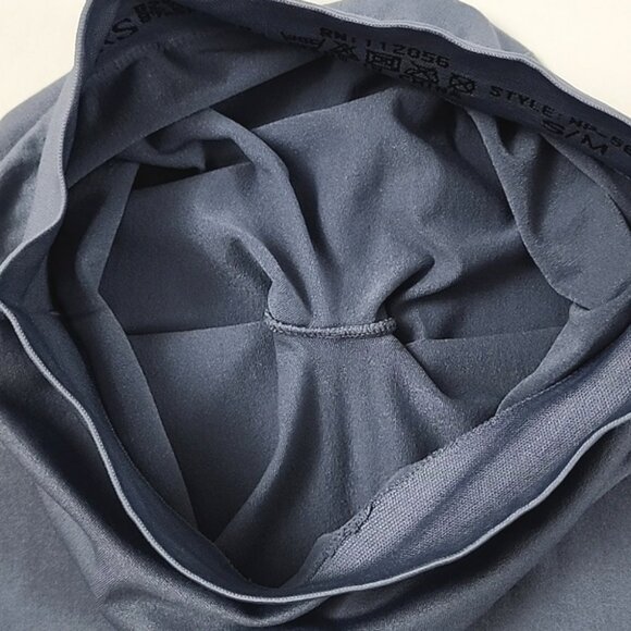 Zenana Outfitters Women's 2 Pairs Sesmless Crop Leggings Blue Green Size S/M - Picture 7 of 16